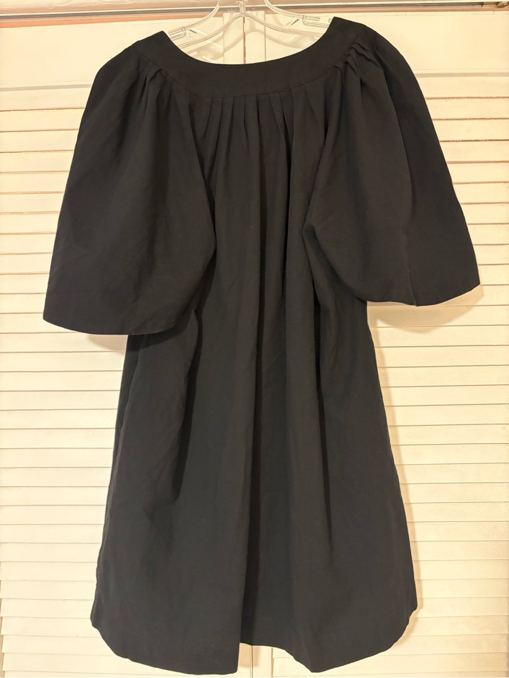 POMANDER PLACE
Black Finley Flutter Sleeve Dress - Picture 4 of 13